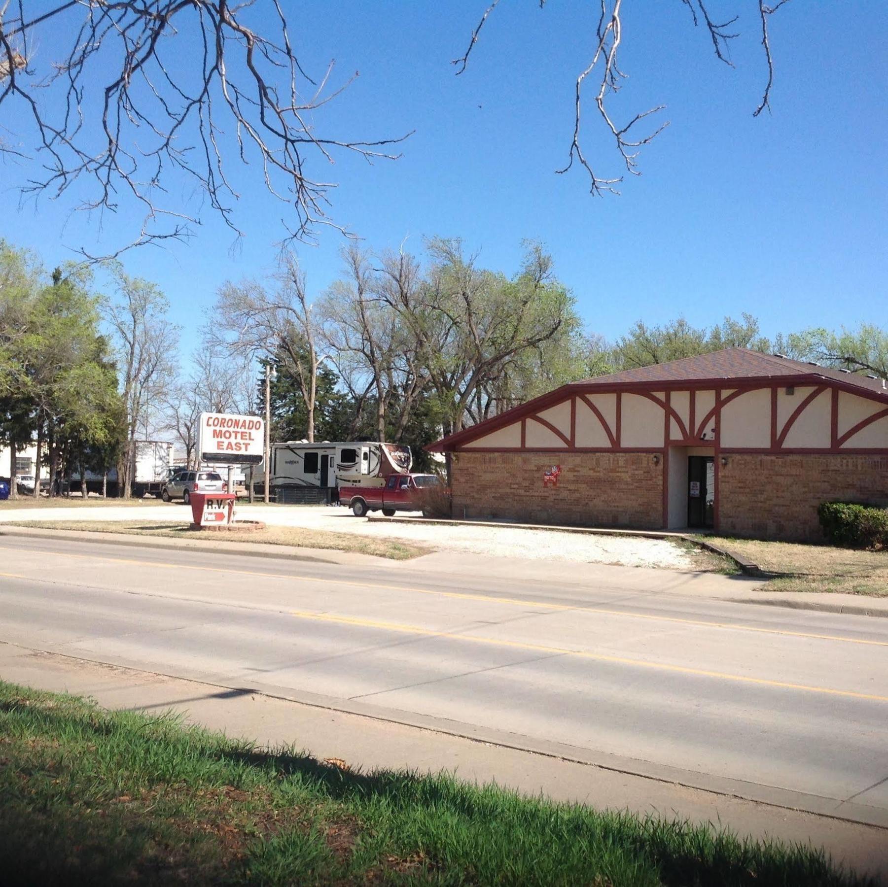 Coronado Motel & Rv Park Lindsborg Ngoại thất bức ảnh