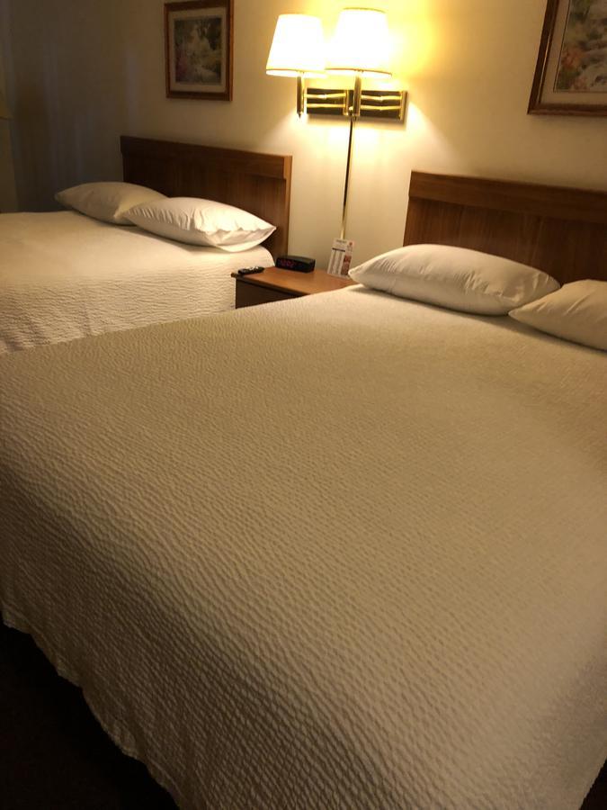 Coronado Motel & Rv Park Lindsborg Ngoại thất bức ảnh