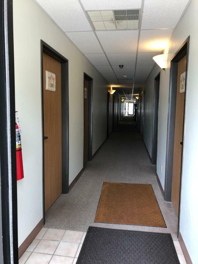 Coronado Motel & Rv Park Lindsborg Ngoại thất bức ảnh