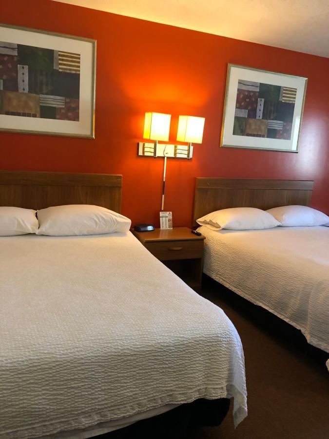 Coronado Motel & Rv Park Lindsborg Ngoại thất bức ảnh